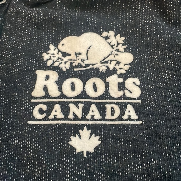 Roots Canada Cabin Zipup - Picture 3 of 6